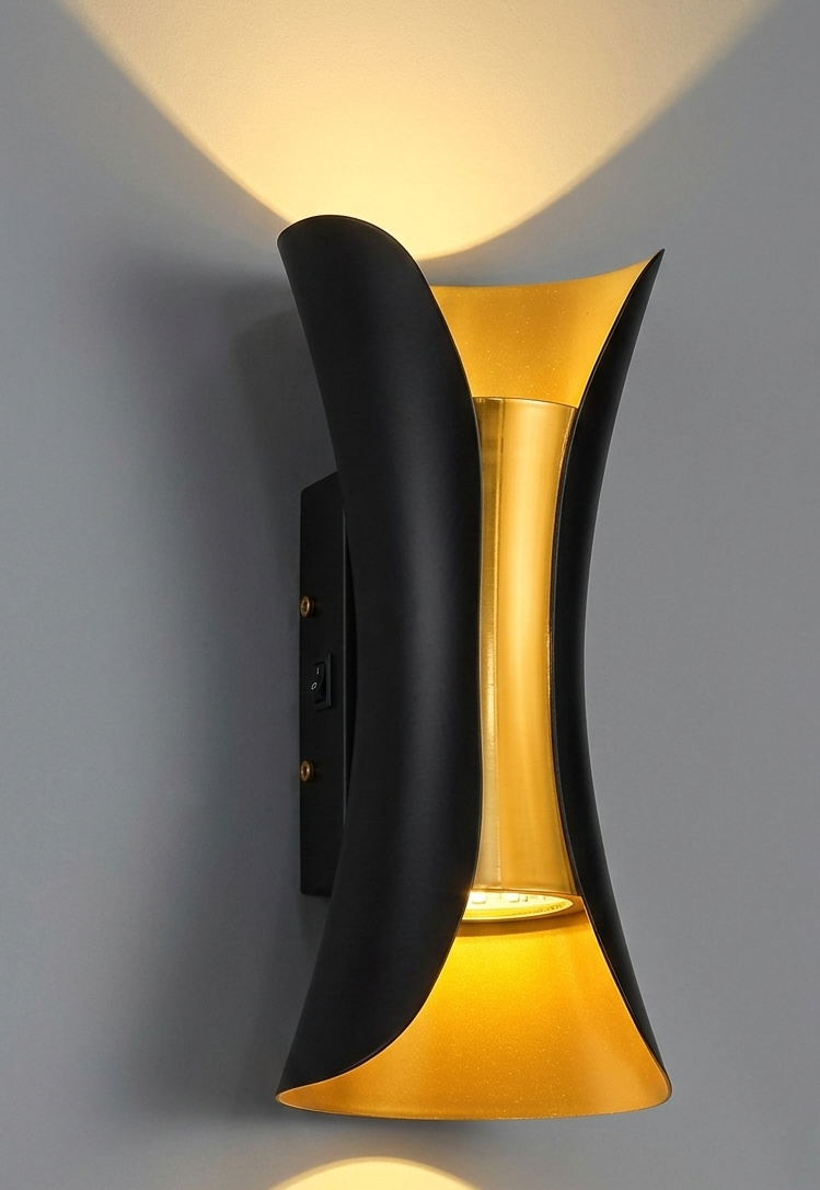 Outdoor Light